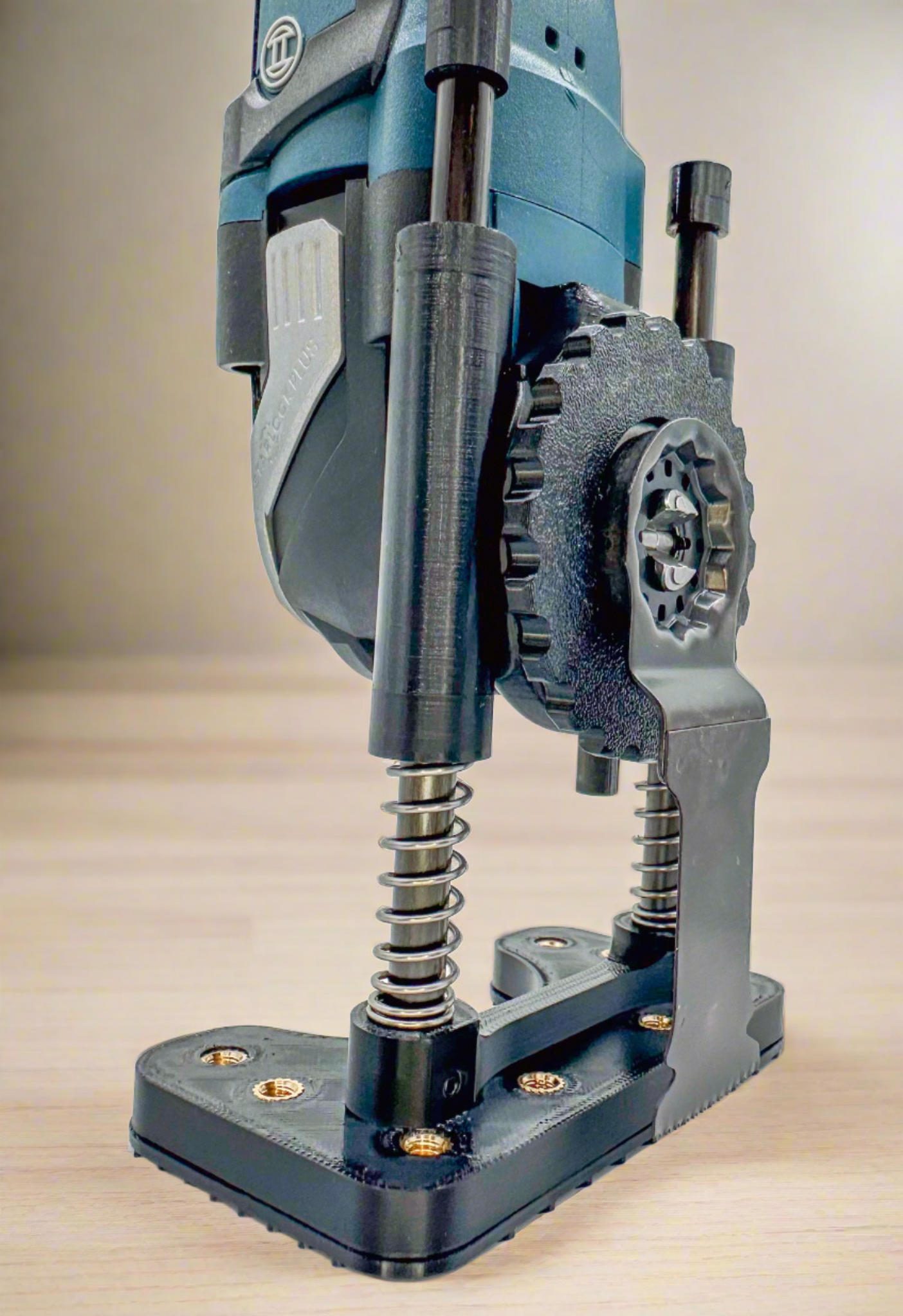 Bosch oscillating tool plunge cut base installed on GOP18V-28N