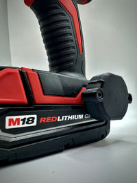 Milwaukee M18 AirTag Holder Black Base Black Lid