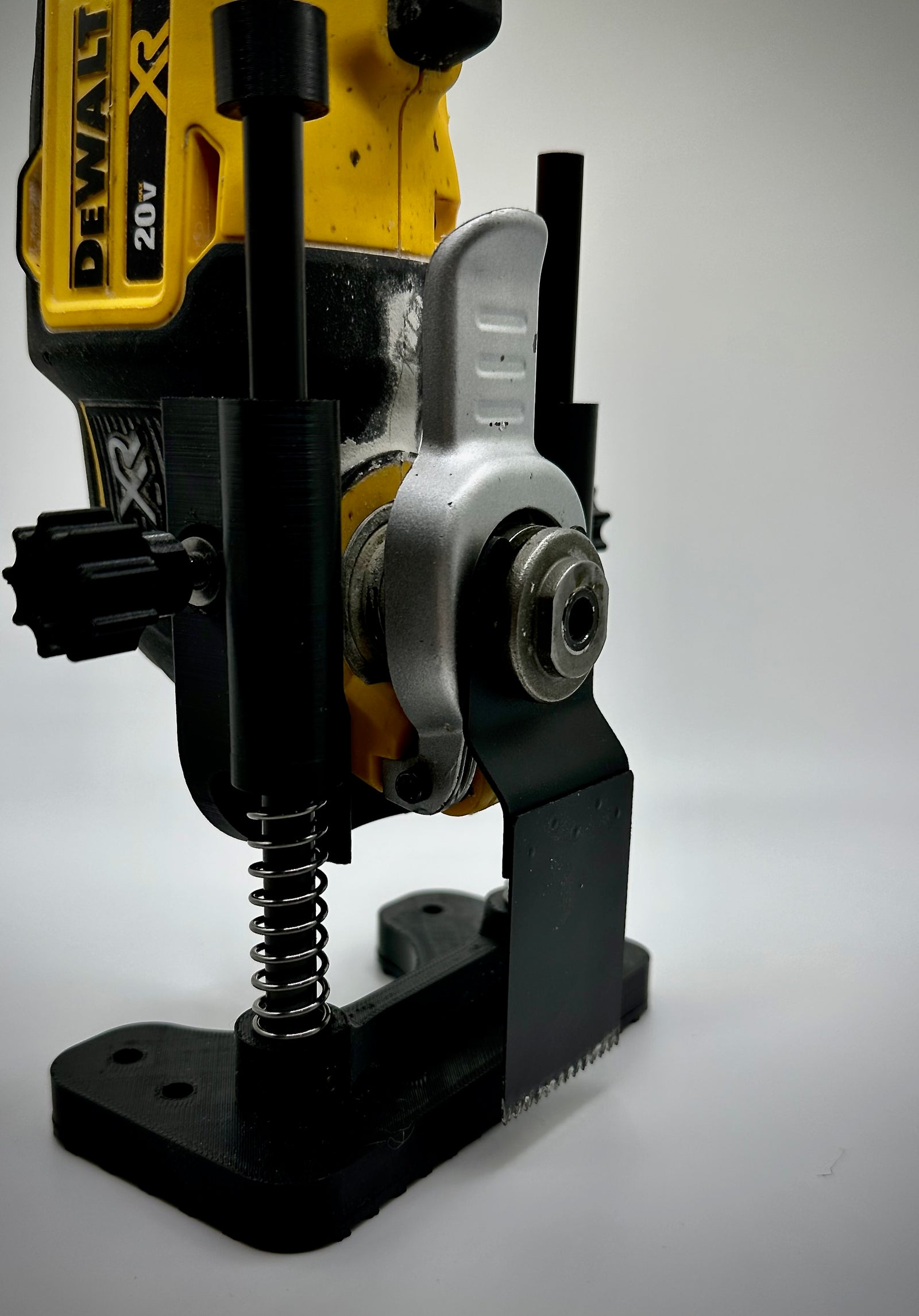 DeWalt oscillating plunge cut base side view with depth guide
