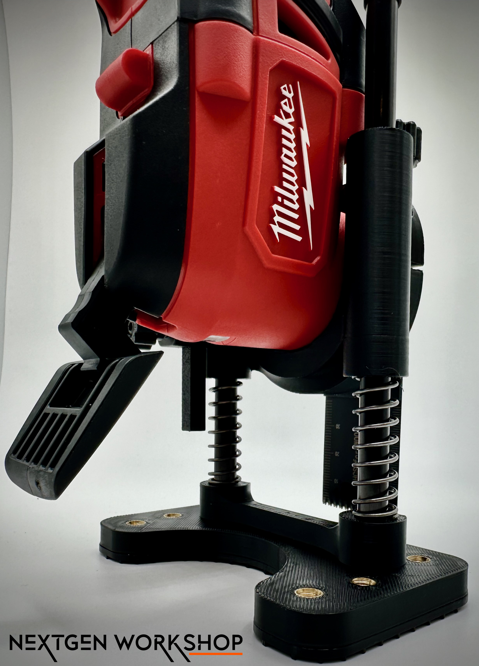 Milwaukee M18 oscillating tool plunge cut base mounted on tool